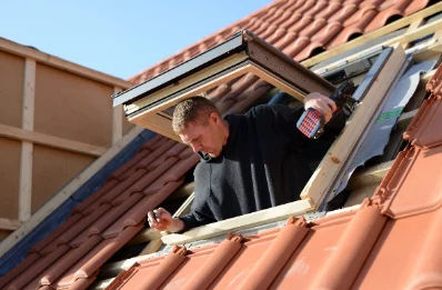 Pose de fenêtres de toit Velux à Glénat